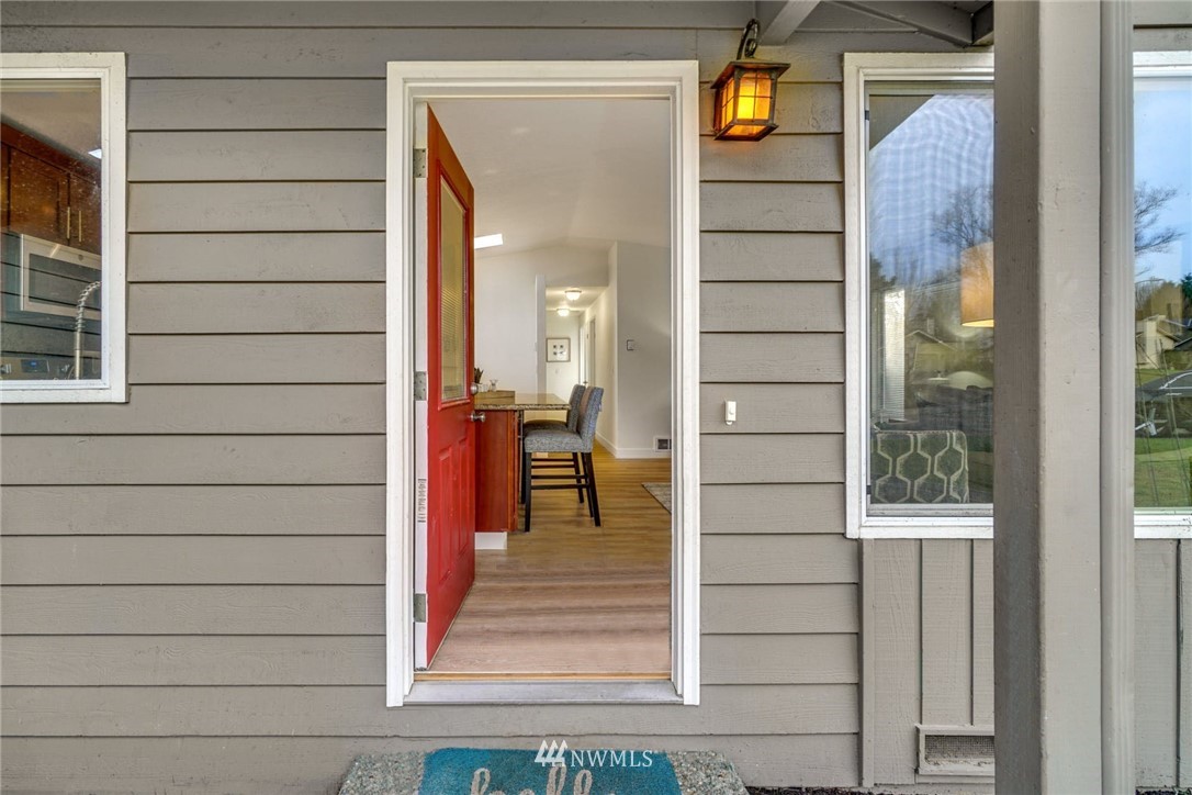 914 235th Street Southwest Bothell, WA 98021 - Photo 3 of 26