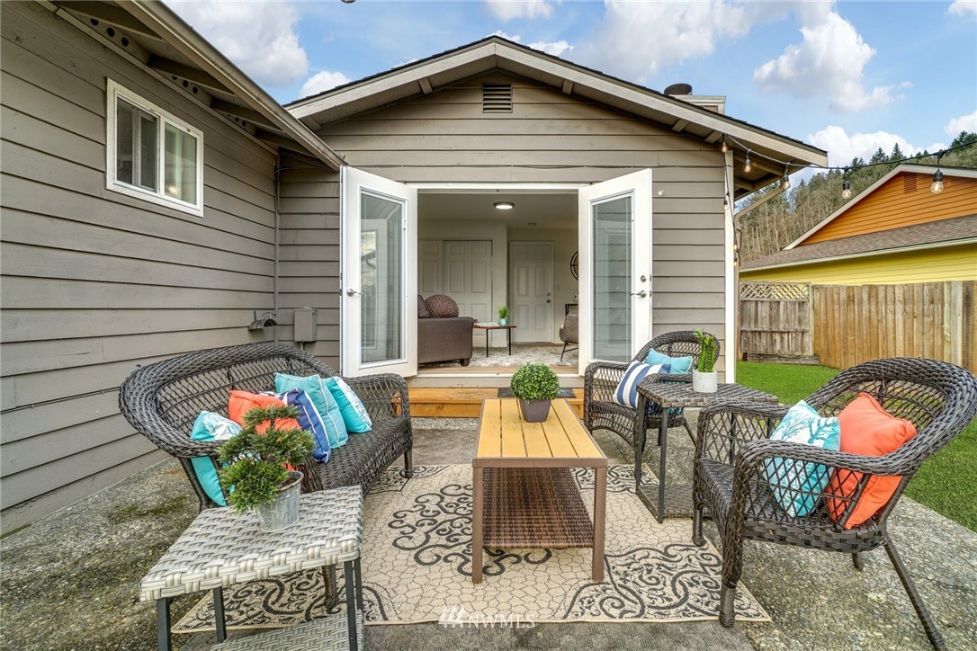 914 235th Street Southwest Bothell, WA 98021 - Photo 23 of 26