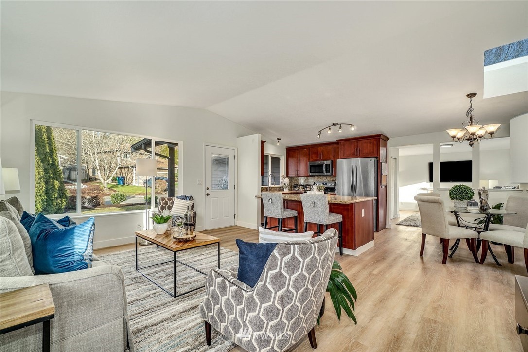 914 235th Street Southwest Bothell, WA 98021 - Photo 7 of 26