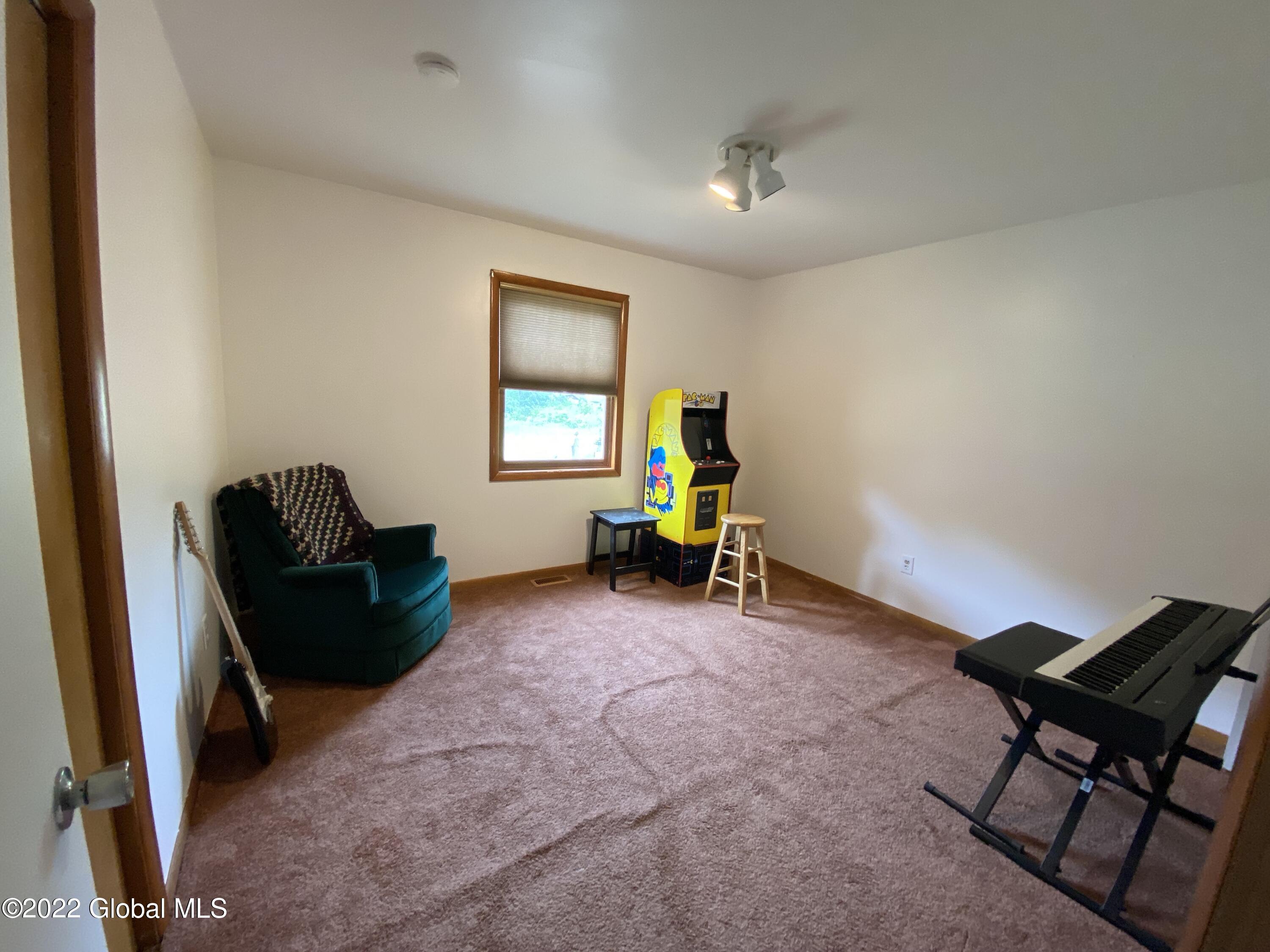 230 Reservoir Road Fort Edward, NY 12828 - Photo 15 of 50 BUEFaY1LQvW28%LMnvMlBg