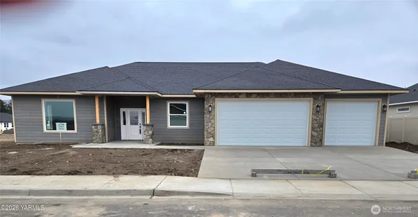 $579,000 | 4606 West Larch Avenue, Yakima, WA 98903