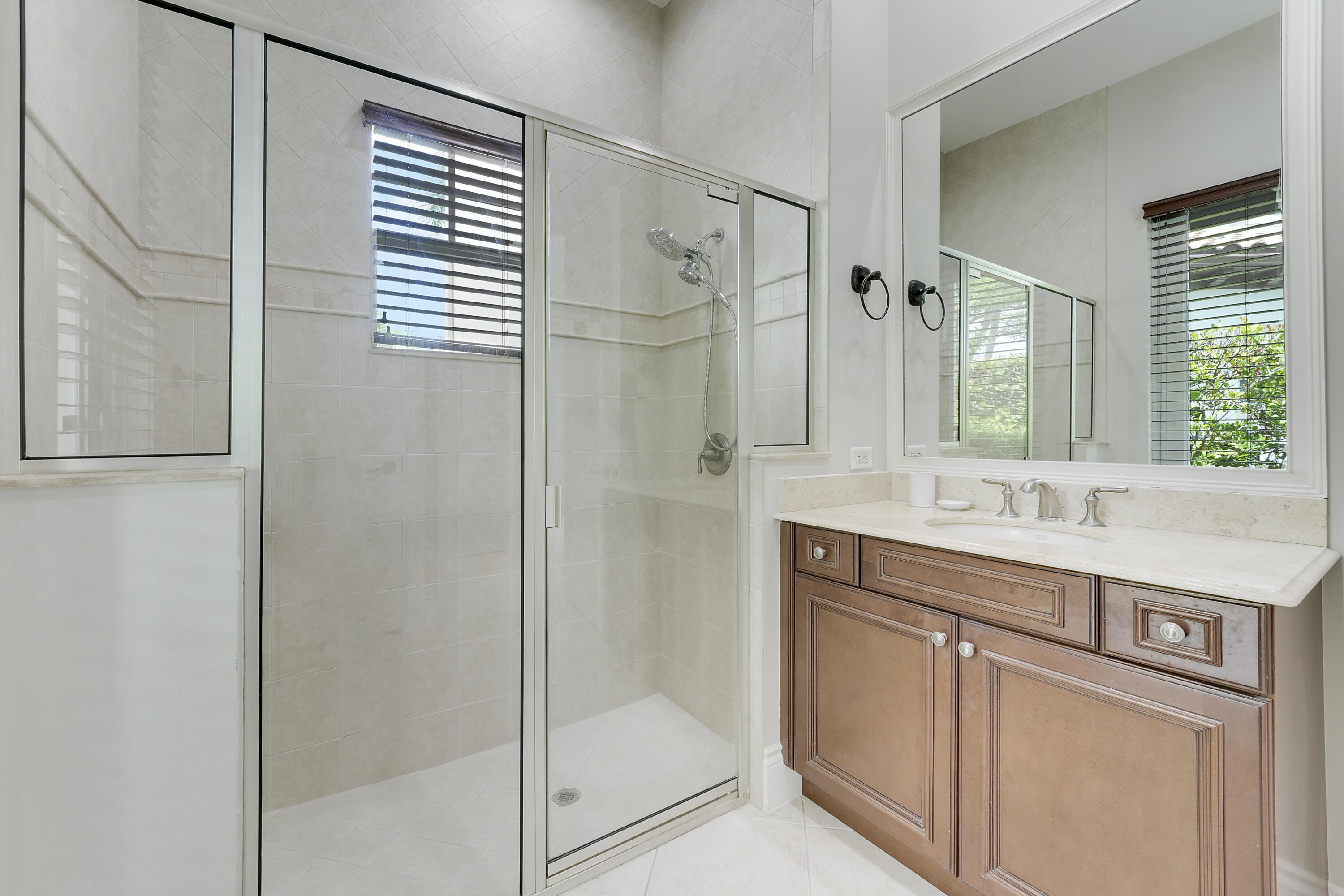 140 Tulip Tree Court Jupiter, FL 33458 - Photo 32 of 80 Downstairs Guest Room Bath/Cabana