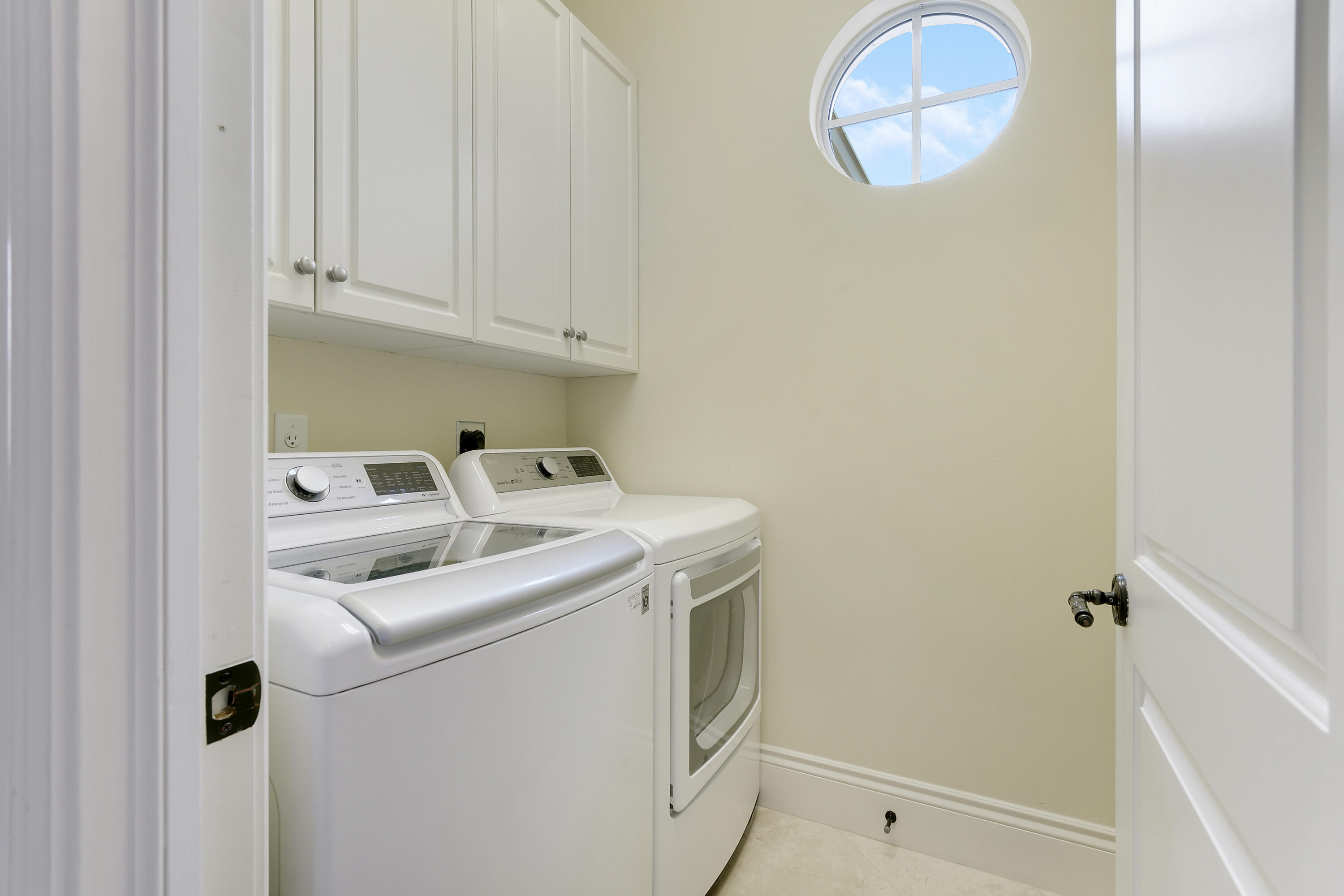 140 Tulip Tree Court Jupiter, FL 33458 - Photo 42 of 80 Upstairs Laundry
