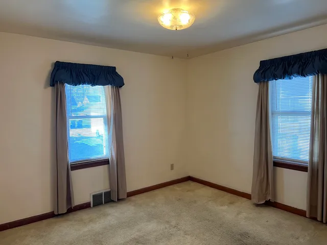 $168,000 | 681 South Tanner Avenue, Kankakee, IL 60901