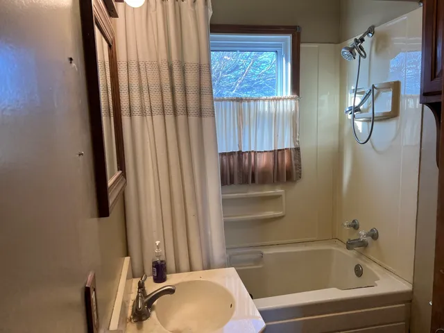 $168,000 | 681 South Tanner Avenue, Kankakee, IL 60901