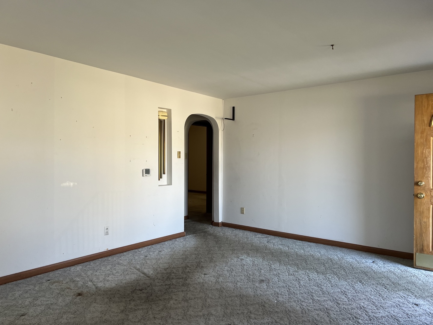 681 South Tanner Avenue Kankakee, IL 60901 - Photo 3 of 33 a view of an empty room