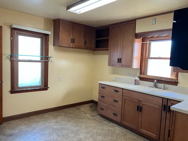 $168,000 | 681 South Tanner Avenue, Kankakee, IL 60901