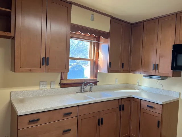 $168,000 | 681 South Tanner Avenue, Kankakee, IL 60901