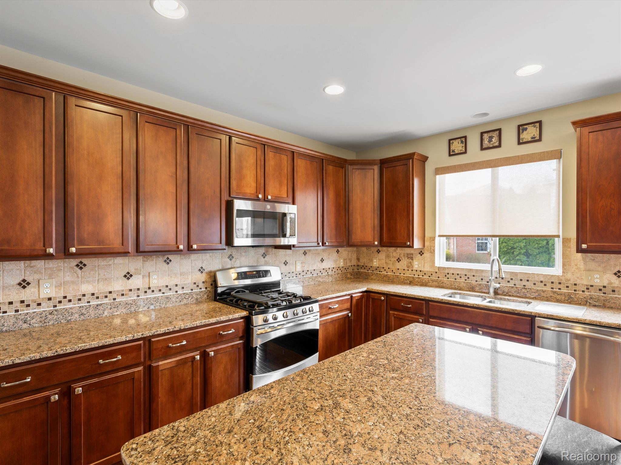 49915 Gracechurch Road Macomb, MI 48044 - Photo 19 of 42 Gallery Image 19