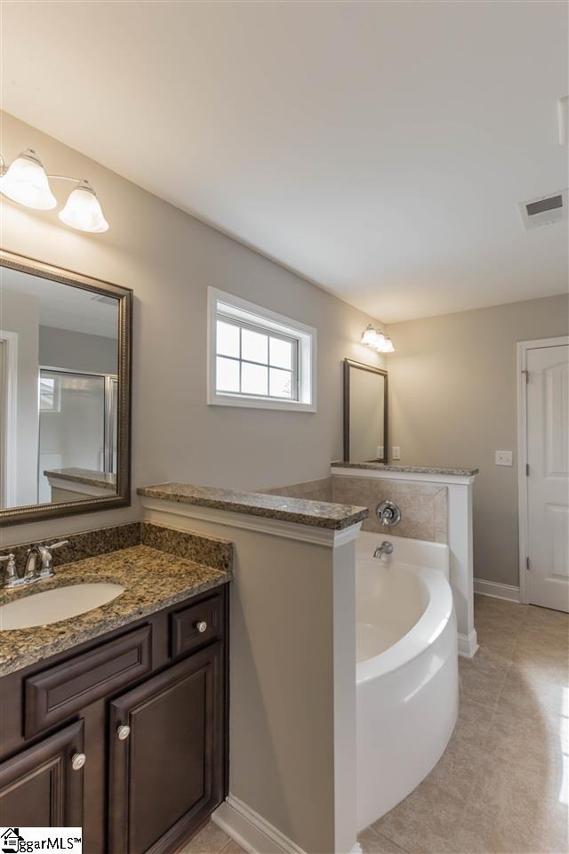 200 Donemere Way Fountain Inn, SC 29644 - Photo 16 of 34 Gallery Image 16
