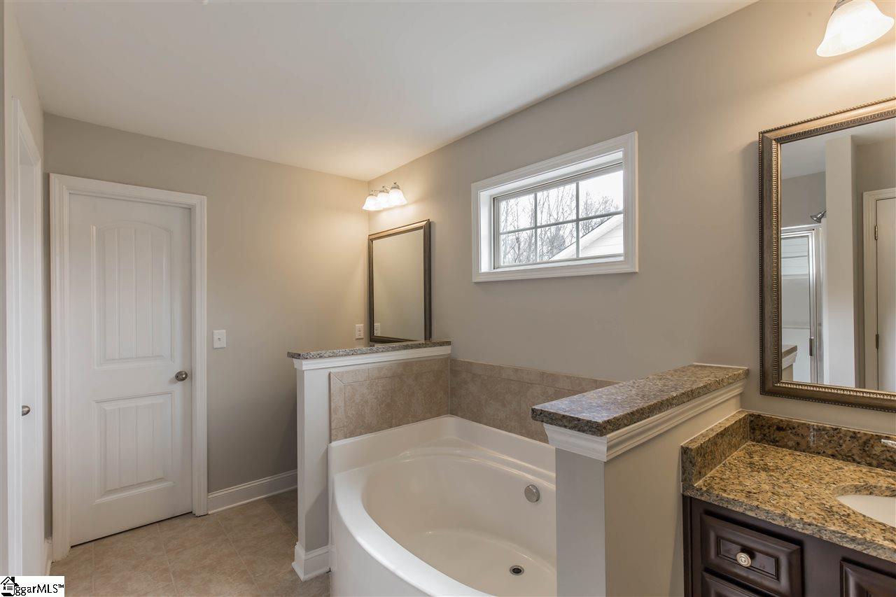 200 Donemere Way Fountain Inn, SC 29644 - Photo 18 of 34 Gallery Image 18