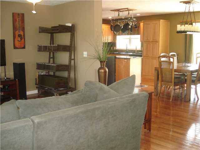 1544 South B & K Road Galena, OH 43021 - Photo 9 of 13 Gallery Image 9