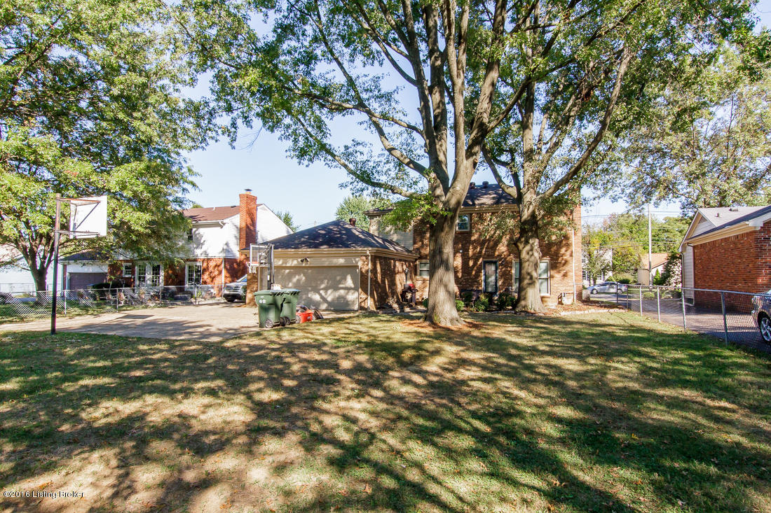 806 Moser Road Louisville, KY 40223 - Photo 33 of 34 806 Moser Rd-35
