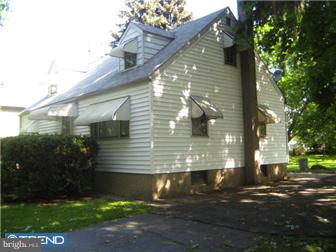 831 Byberry Road Philadelphia, PA 19116 - Photo 5 of 6 Exterior Side