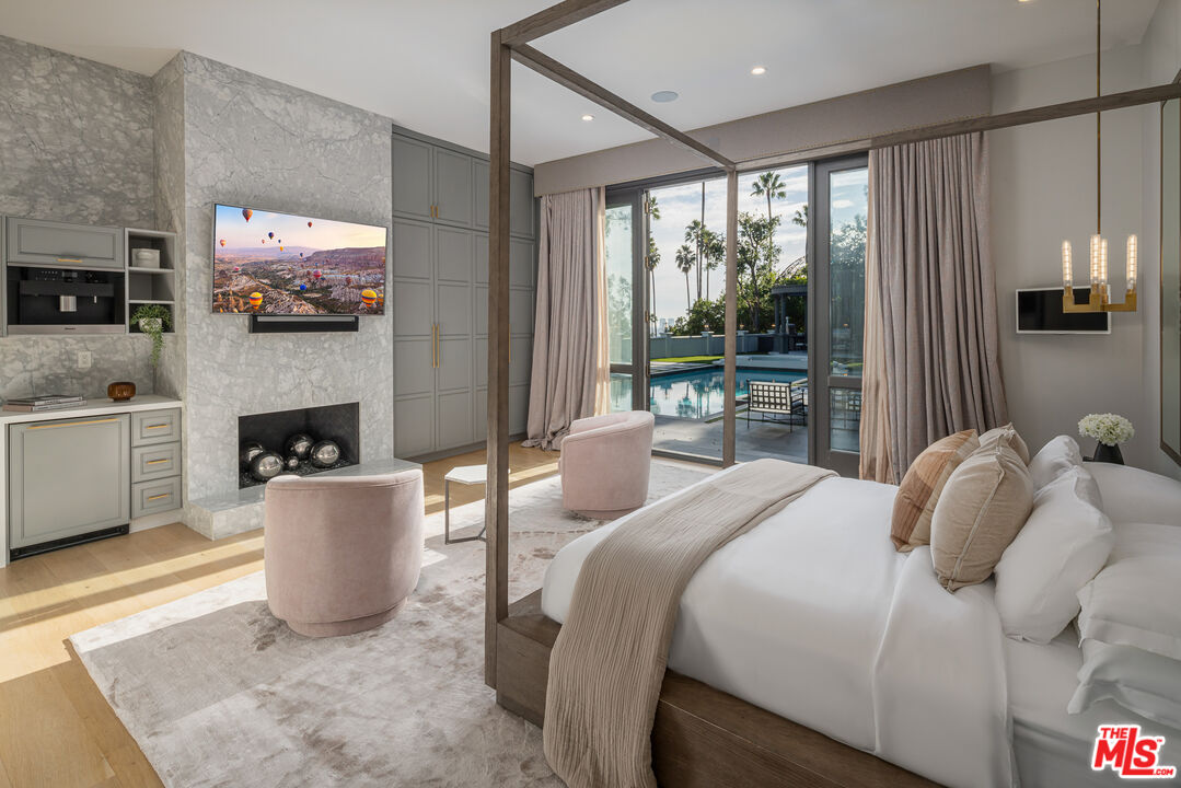 402 Doheny Road Beverly Hills, CA 90210 - Photo 41 of 55