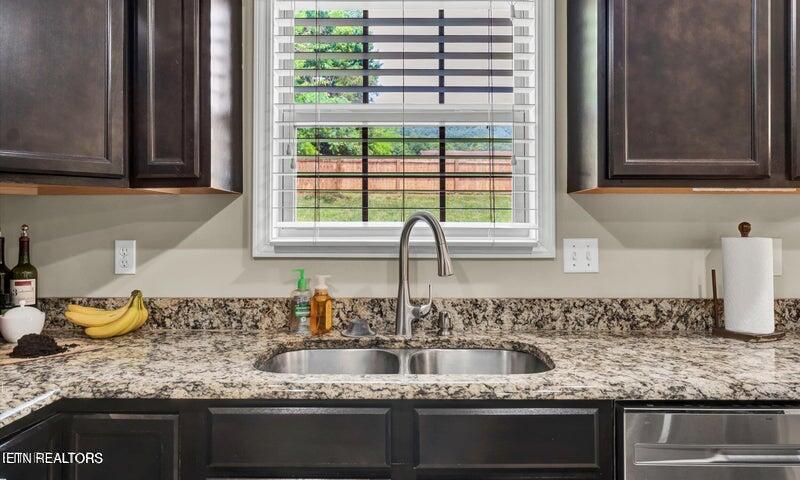 1609 Dempsey Road Knoxville, TN 37932 - Photo 10 of 25 Kitchen Sink