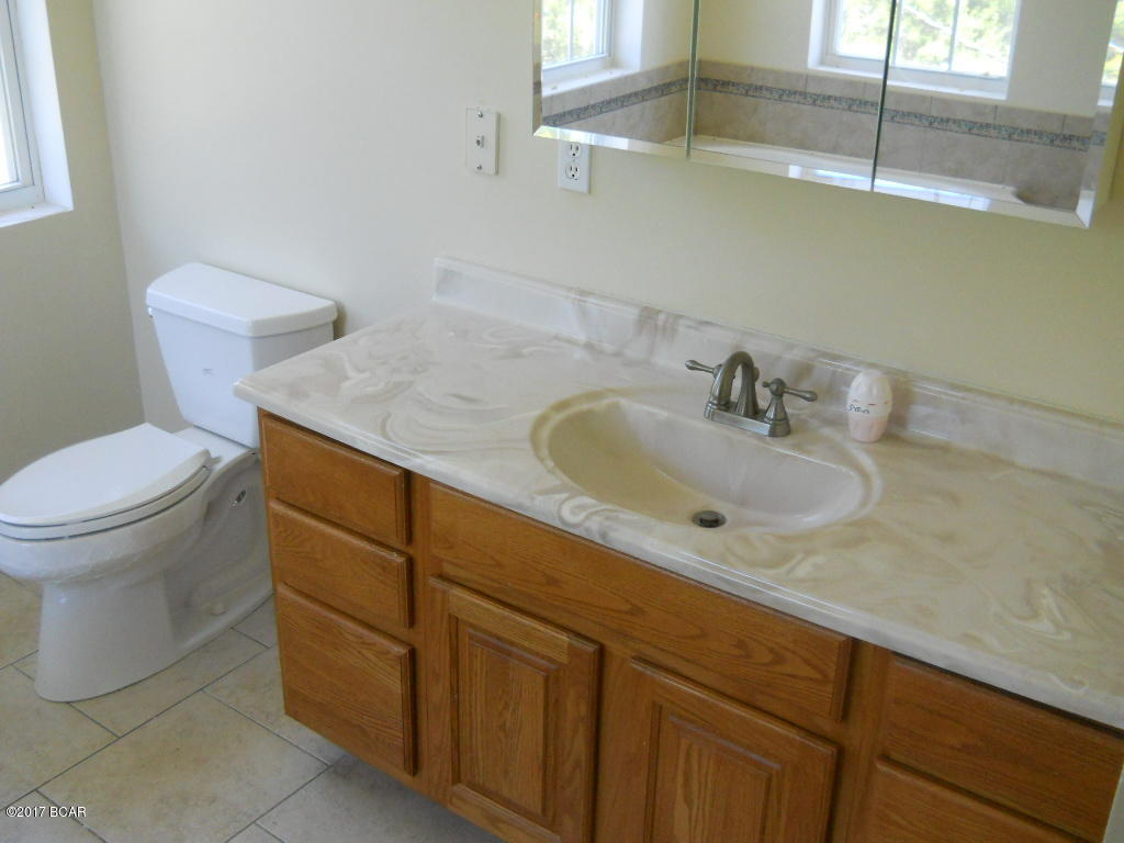 3789 Holmes Valley Road Vernon, FL 32462 - Photo 11 of 20 Gallery Image 11