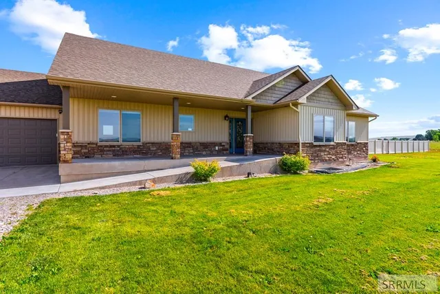 $4,000 | 3867 East 49th North, Idaho Falls, ID 83401