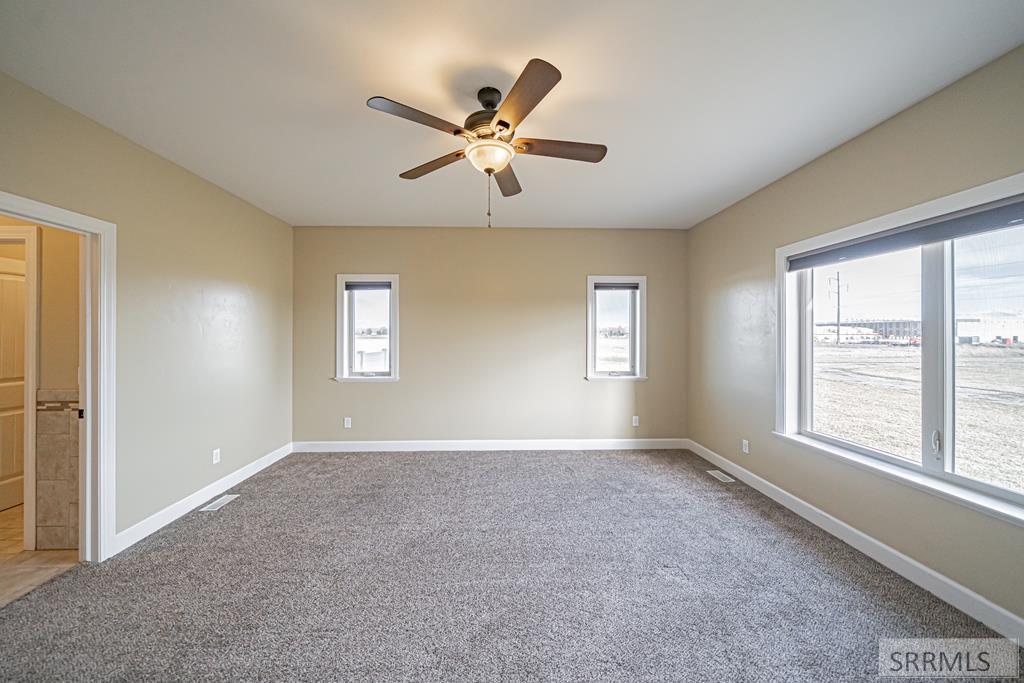 3867 East 49th North Idaho Falls, ID 83401 - Photo 25 of 84 Master