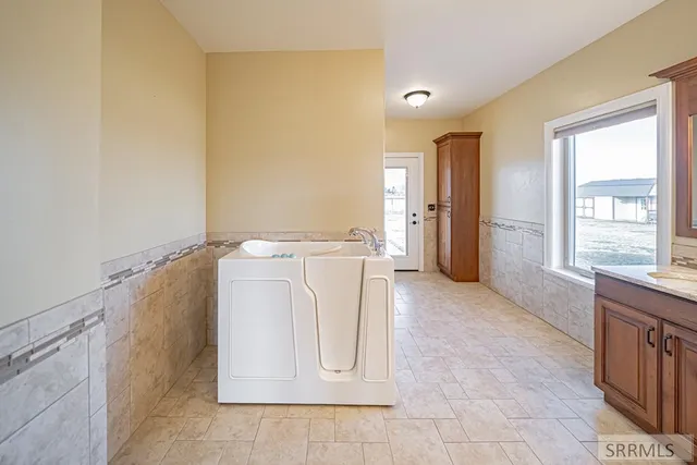 $4,000 | 3867 East 49th North, Idaho Falls, ID 83401