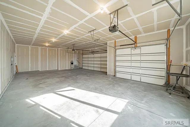 $4,000 | 3867 East 49th North, Idaho Falls, ID 83401