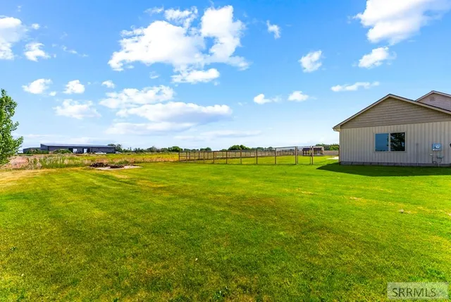 $4,000 | 3867 East 49th North, Idaho Falls, ID 83401