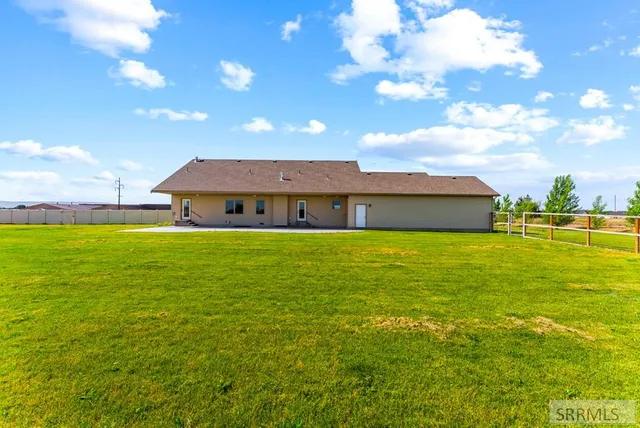 $4,000 | 3867 East 49th North, Idaho Falls, ID 83401