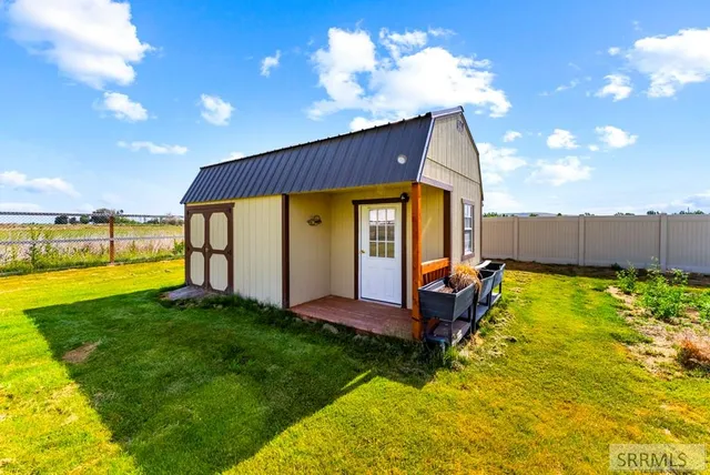 $4,000 | 3867 East 49th North, Idaho Falls, ID 83401