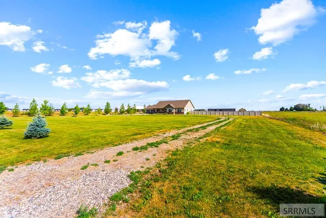 $4,000 | 3867 East 49th North, Idaho Falls, ID 83401