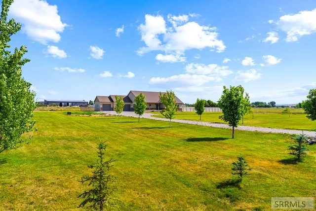 $4,000 | 3867 East 49th North, Idaho Falls, ID 83401