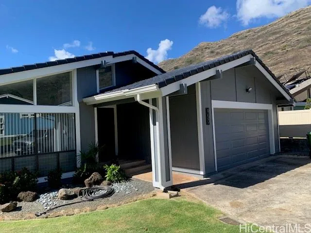 $4,100 | 950 Kolokolo Place, Honolulu, HI 96825