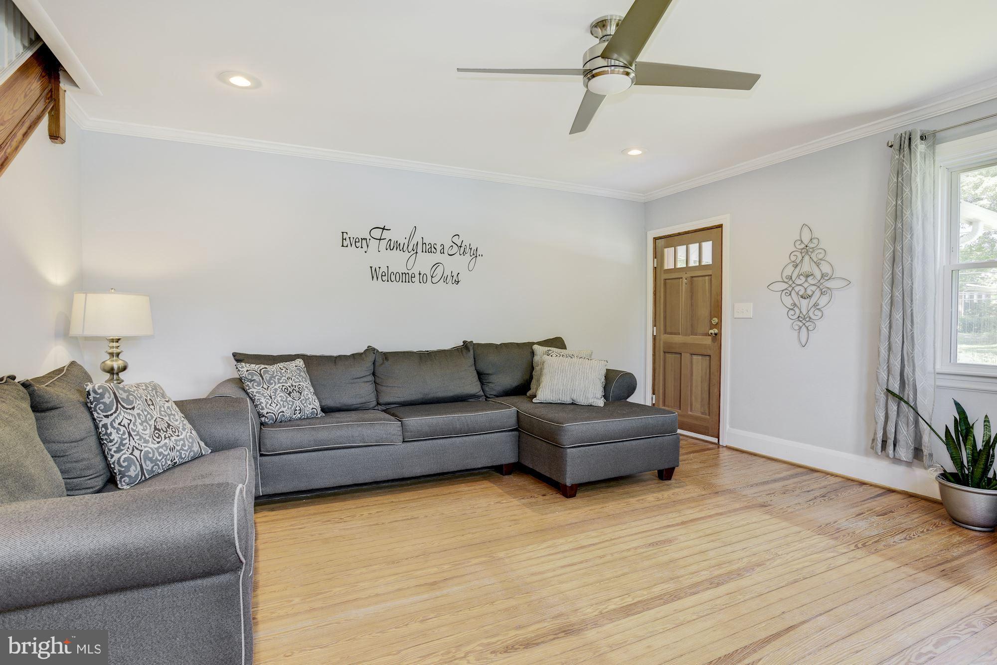 4265 Chapel Road Perry Hall, MD 21128 - Photo 5 of 32 Living Room
