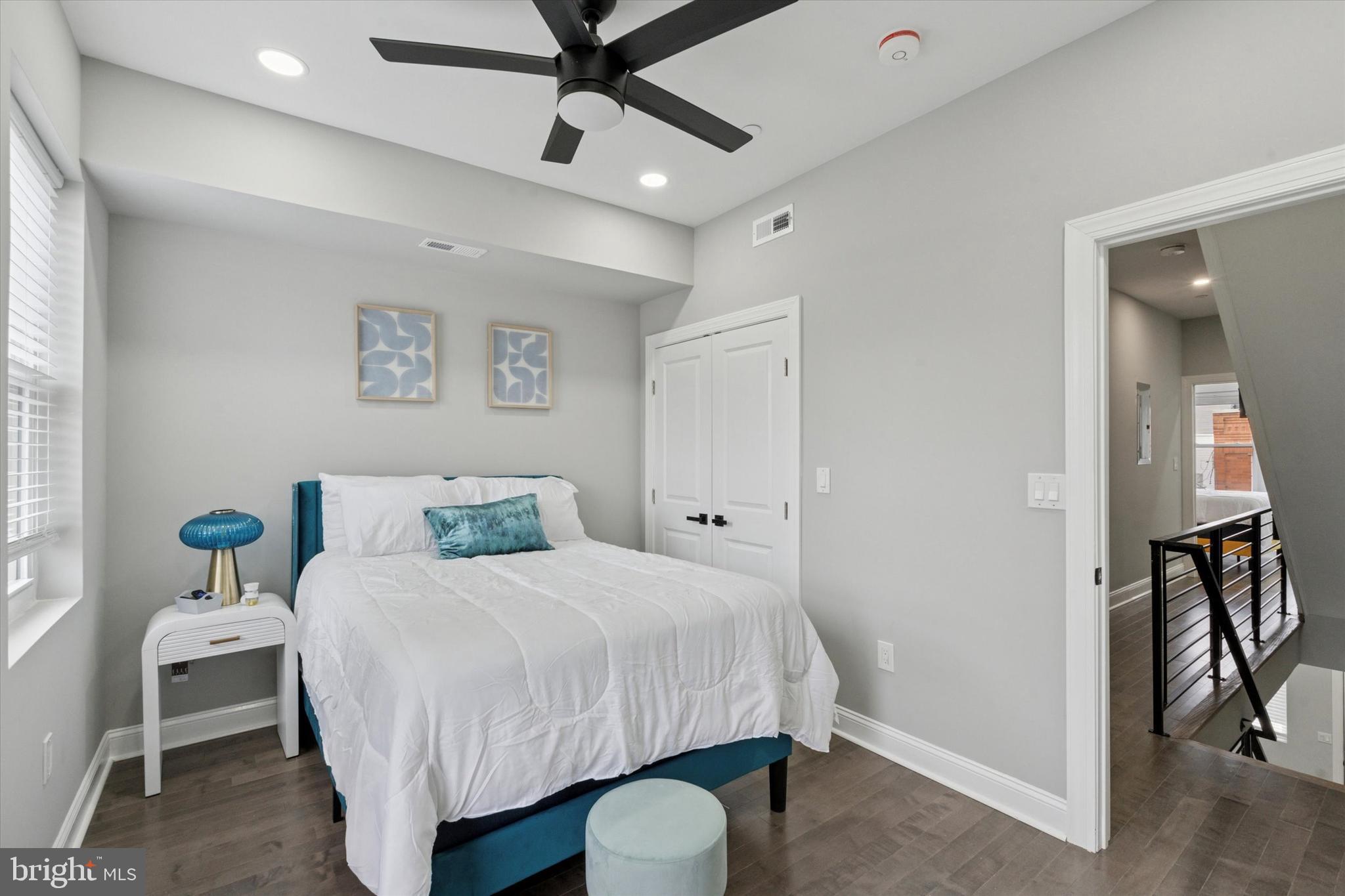 2248 Earp Street Philadelphia, PA 19146 - Photo 11 of 34