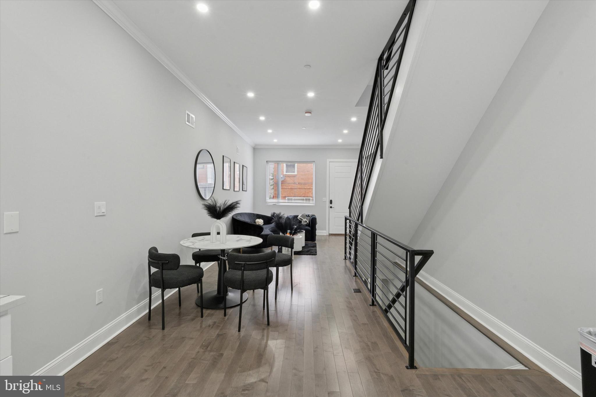 2248 Earp Street Philadelphia, PA 19146 - Photo 6 of 34