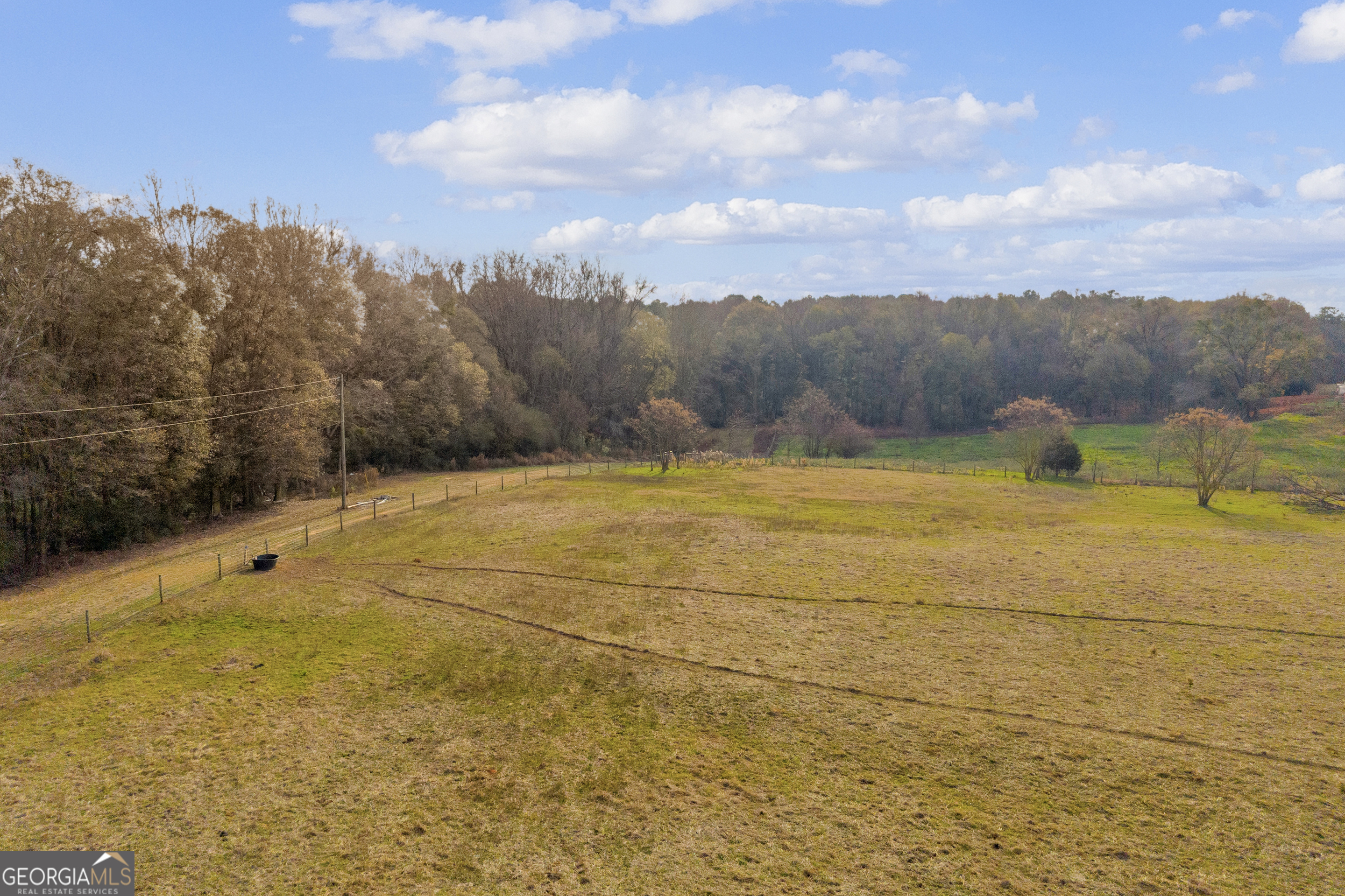 1350 Bakers Road Royston, GA 30662 - Photo 20 of 35 a view of an outdoor space and lakeside