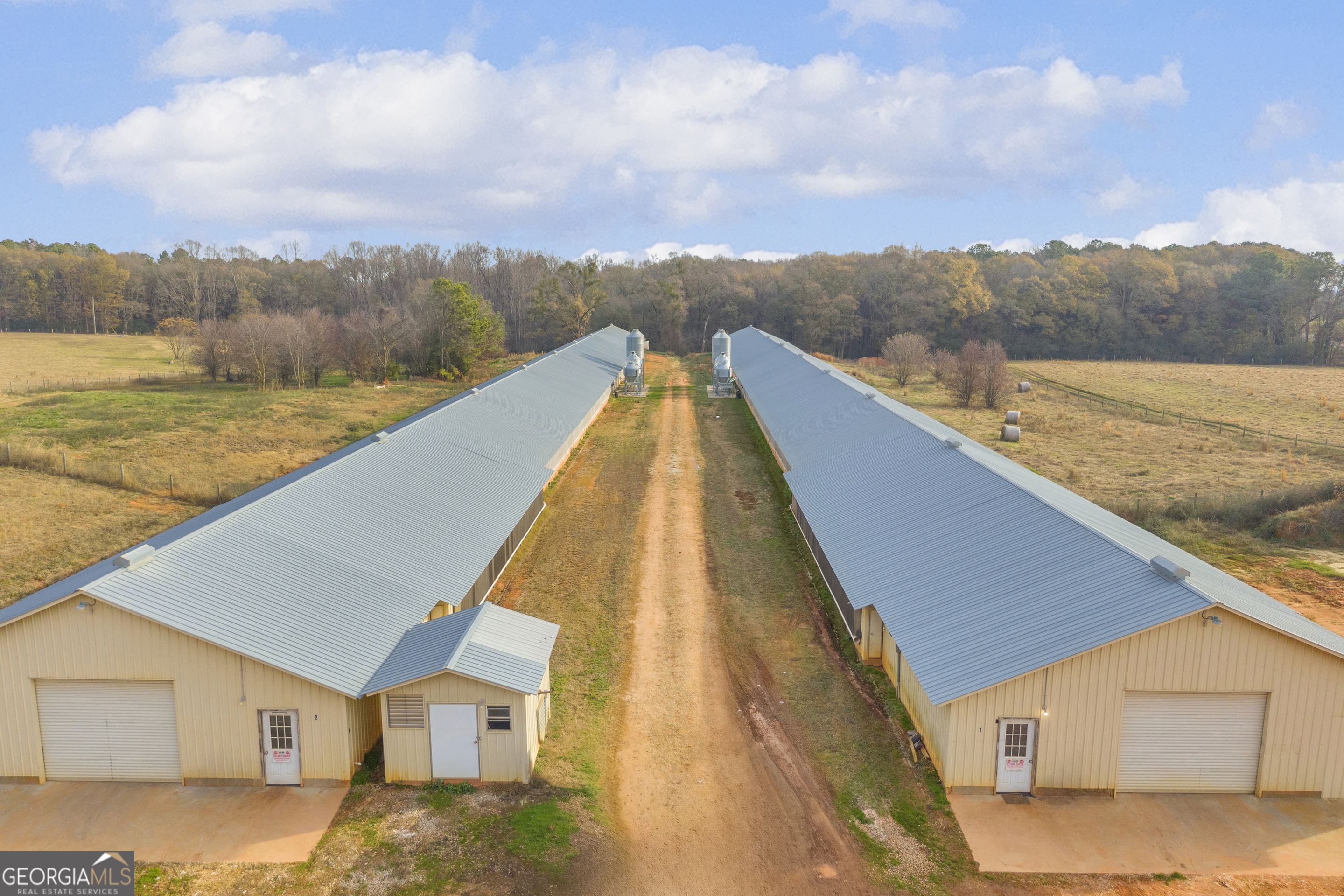 1350 Bakers Road Royston, GA 30662 - Photo 2 of 35 a view of balcony with two and deck