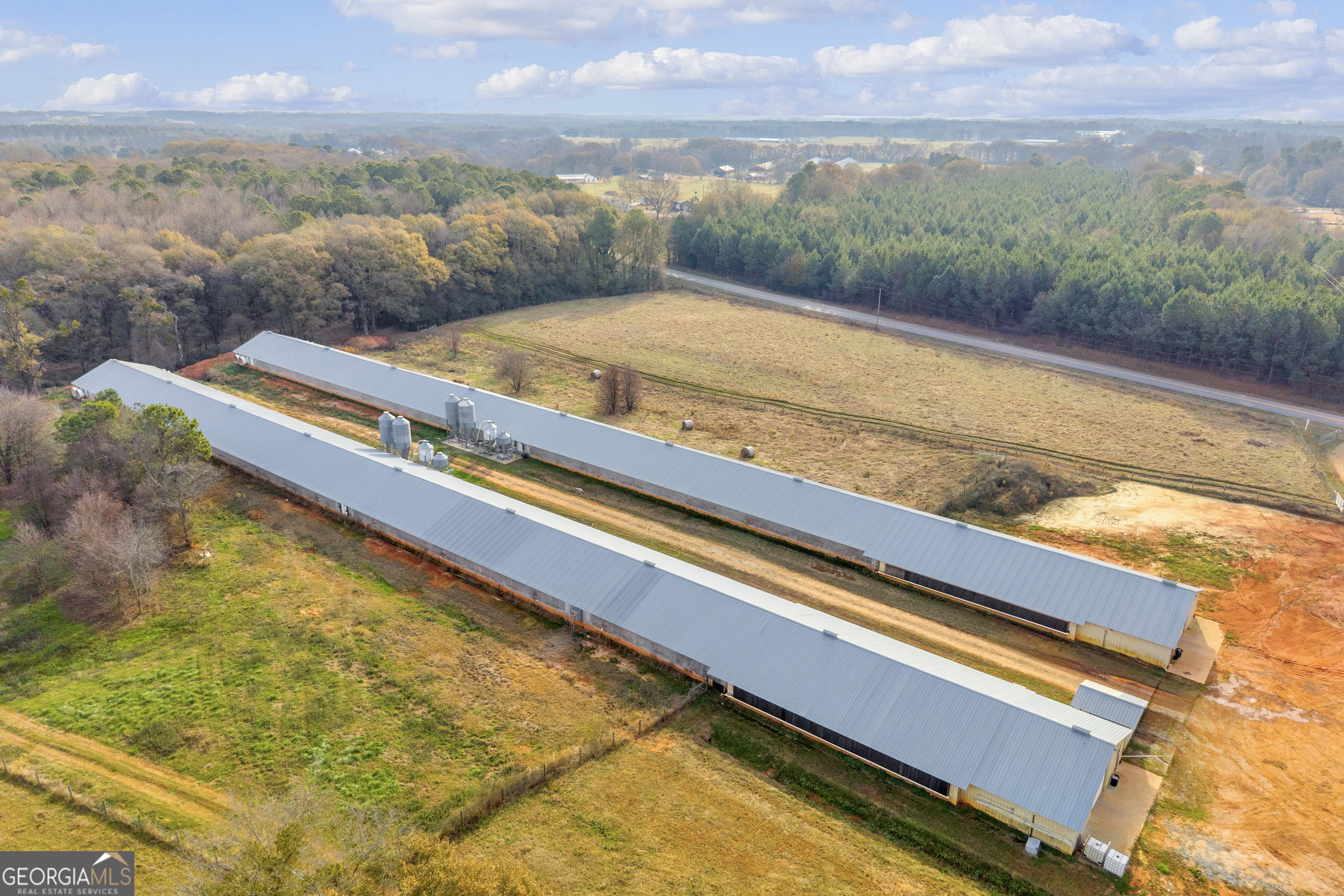 1350 Bakers Road Royston, GA 30662 - Photo 9 of 35 a view of an outdoor space with swimming pool