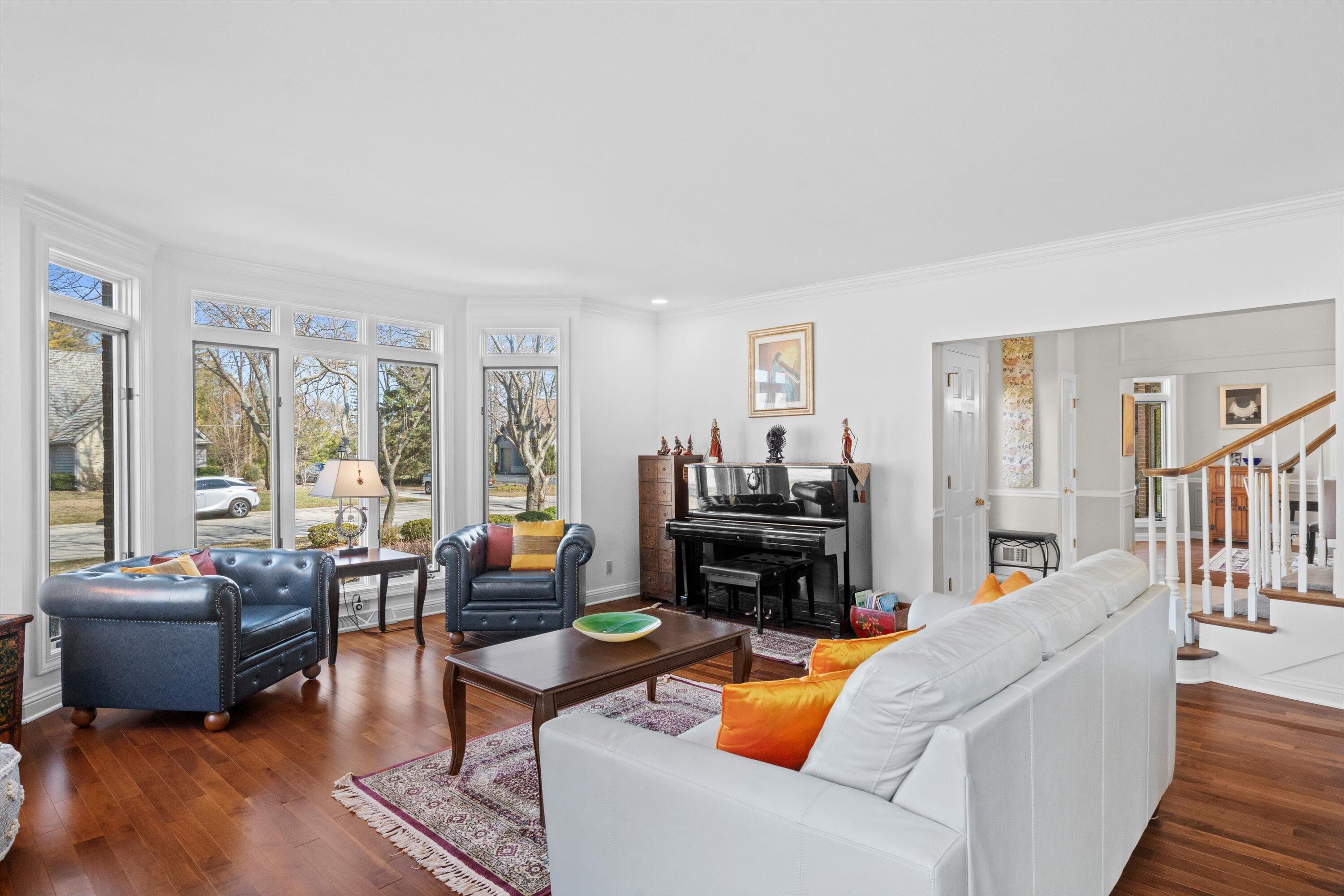 130 Lamplighter Lane Wind Point, WI 53402 - Photo 16 of 53 49-DSC05547