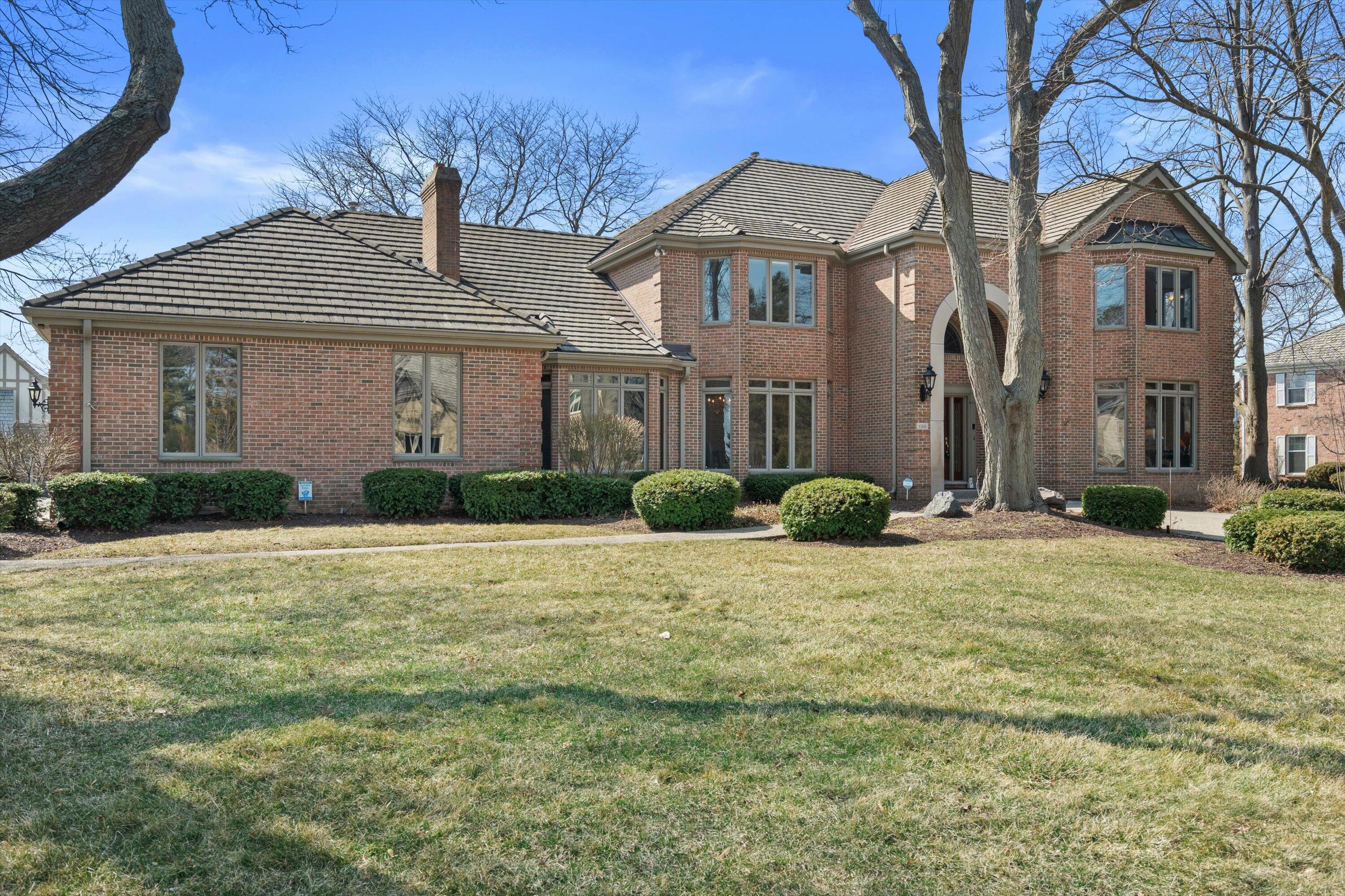 130 Lamplighter Lane Wind Point, WI 53402 - Photo 2 of 53 15-DSC05348