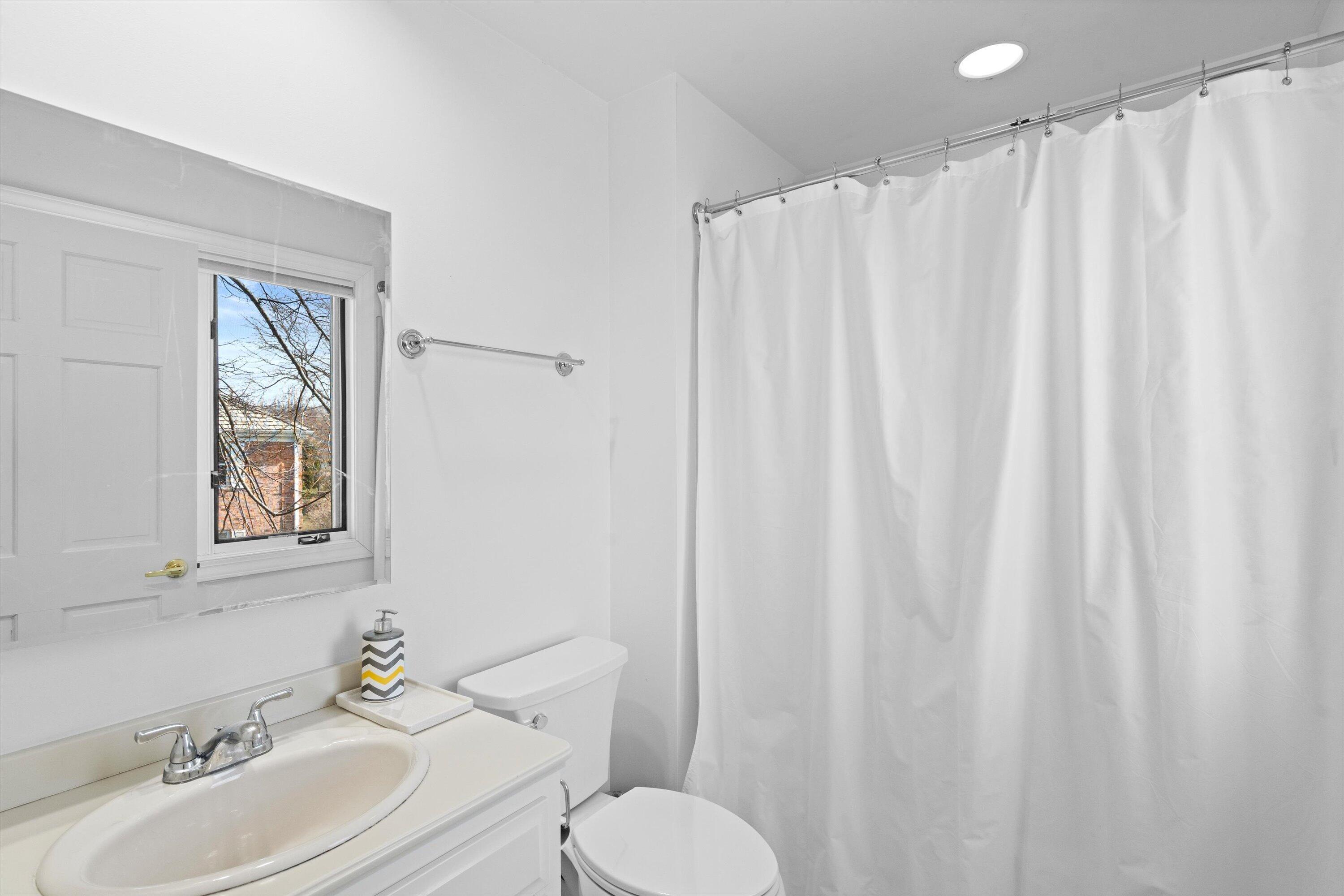 130 Lamplighter Lane Wind Point, WI 53402 - Photo 34 of 53 37-DSC05466