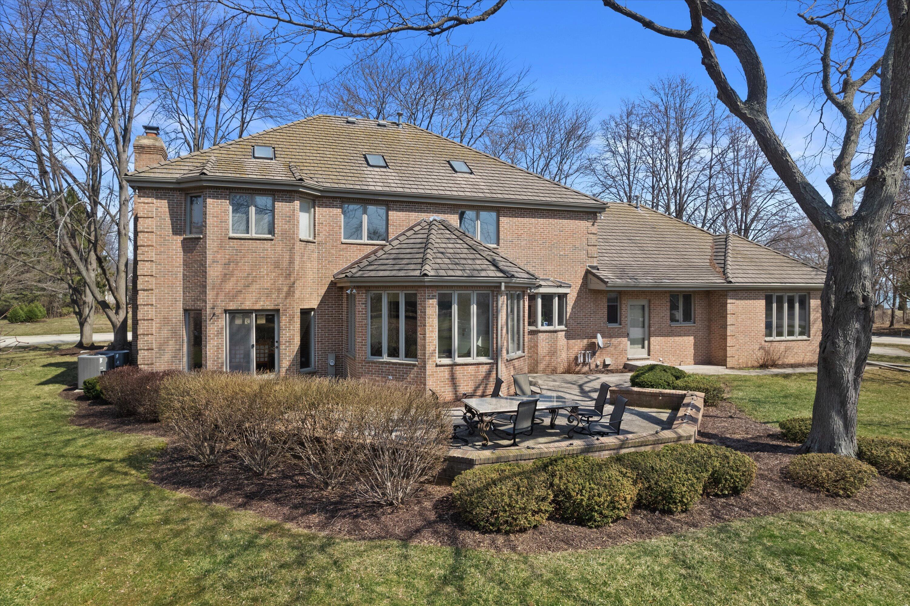 130 Lamplighter Lane Wind Point, WI 53402 - Photo 46 of 53 09-DJI_0093