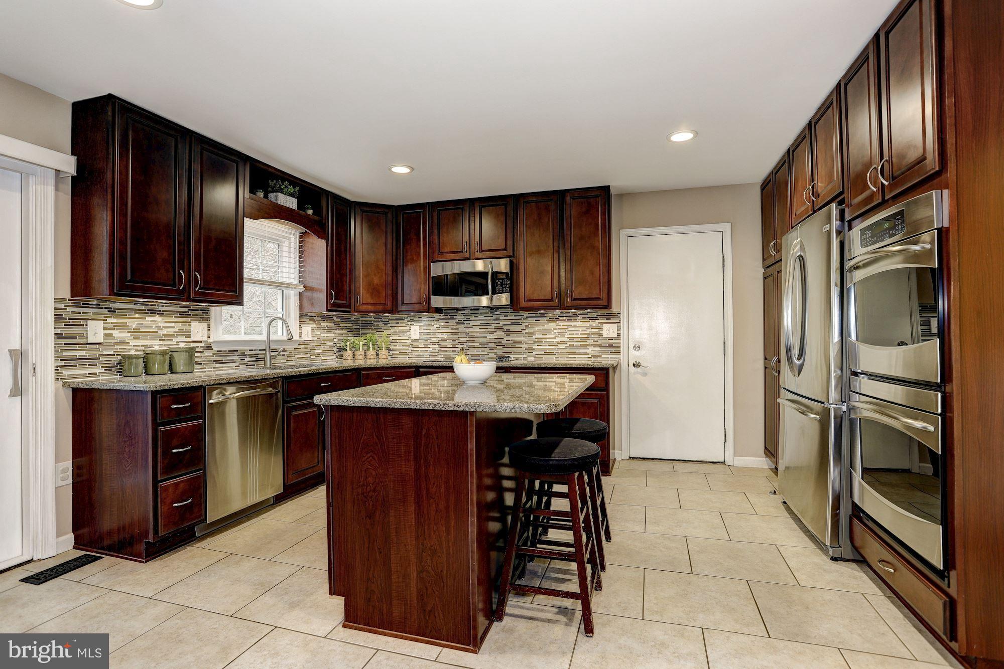 7263 Kindler Road Columbia, MD 21046 - Photo 9 of 47 Kitchen
