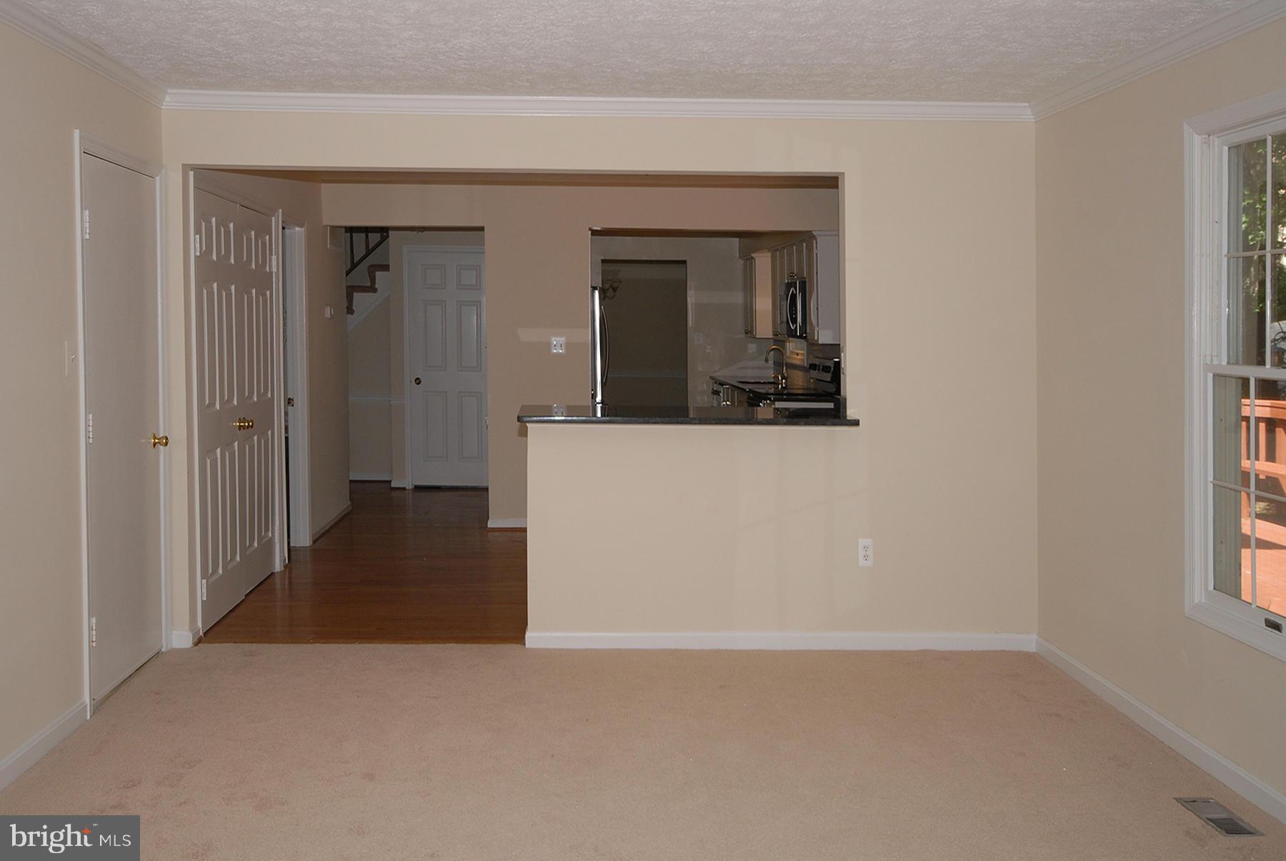 11436 Tanbark Drive Reston, VA 20191 - Photo 10 of 19 Family Room