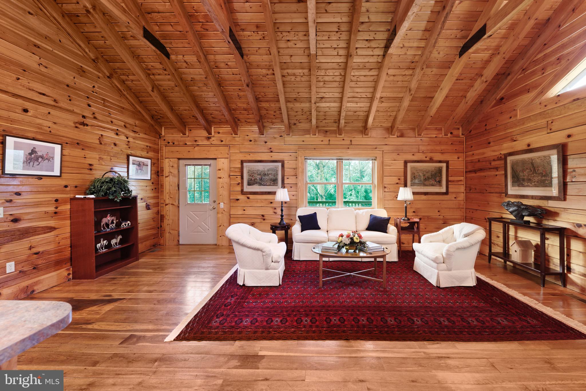 35075 Bloomfield Road Round Hill, VA 20141 - Photo 11 of 63 Living room area with door to back deck