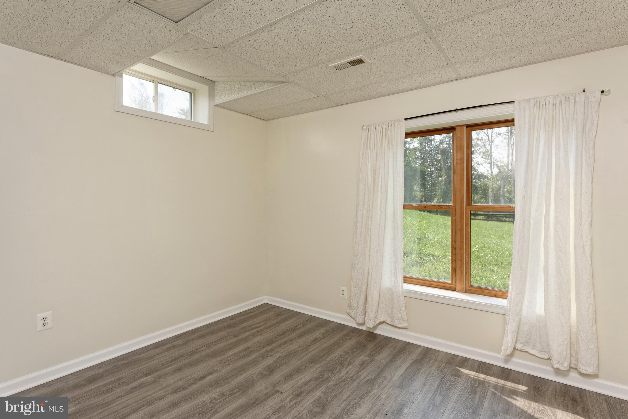 35075 Bloomfield Road Round Hill, VA 20141 - Photo 21 of 63 Apartment bedroom #1