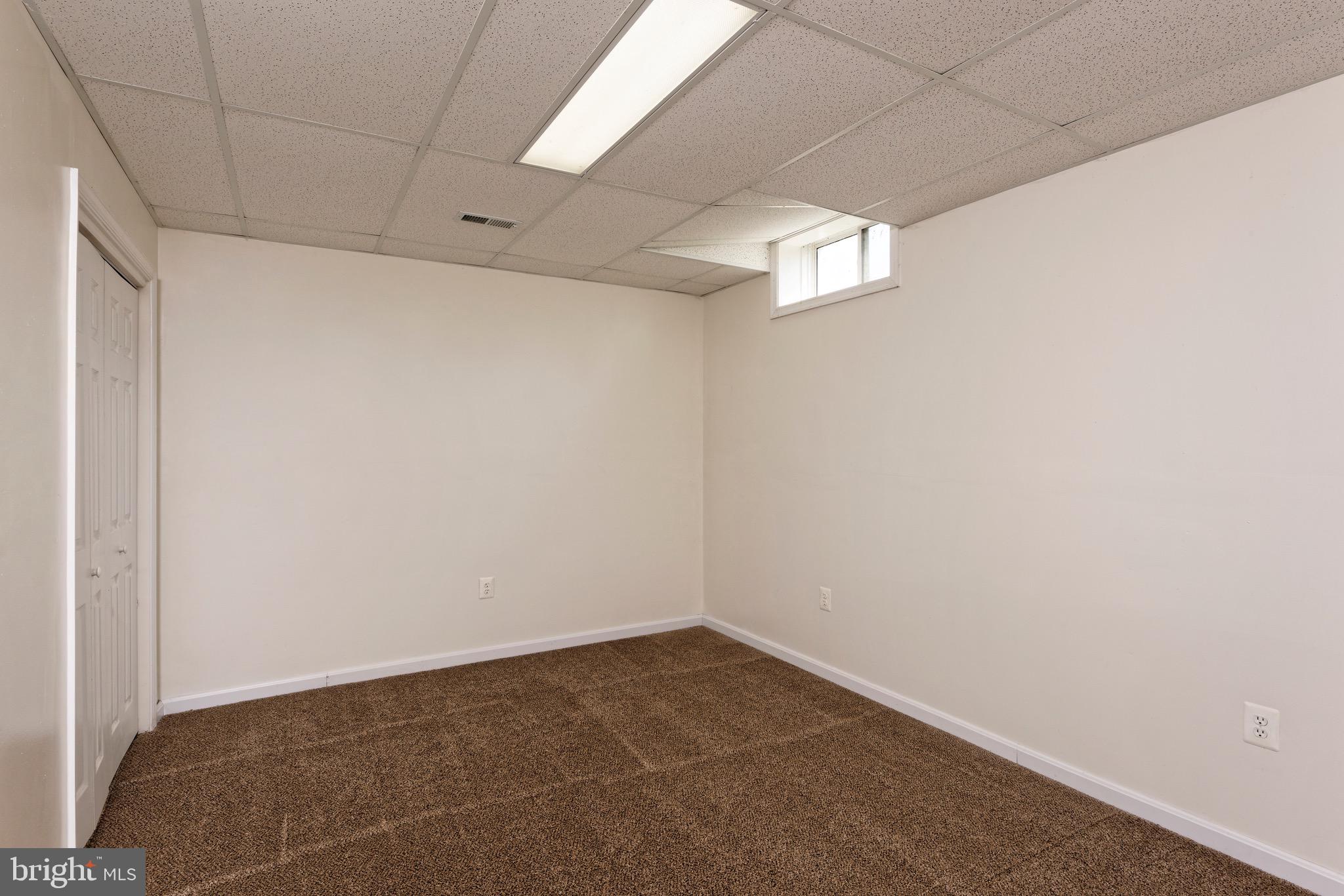 35075 Bloomfield Road Round Hill, VA 20141 - Photo 23 of 63 Apartment bedroom #2