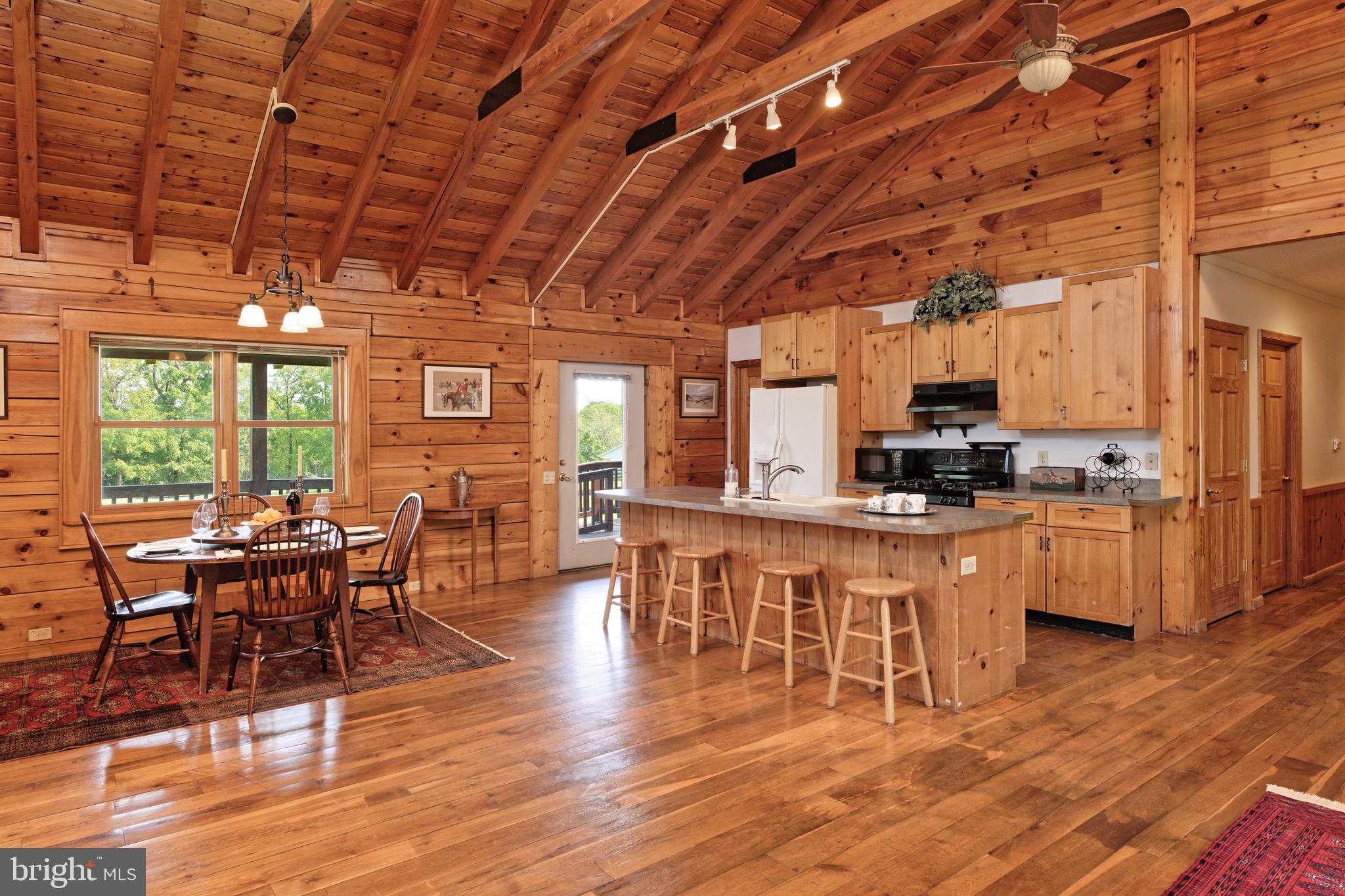 35075 Bloomfield Road Round Hill, VA 20141 - Photo 4 of 63 Lovely open kitchen with gas cooking and island