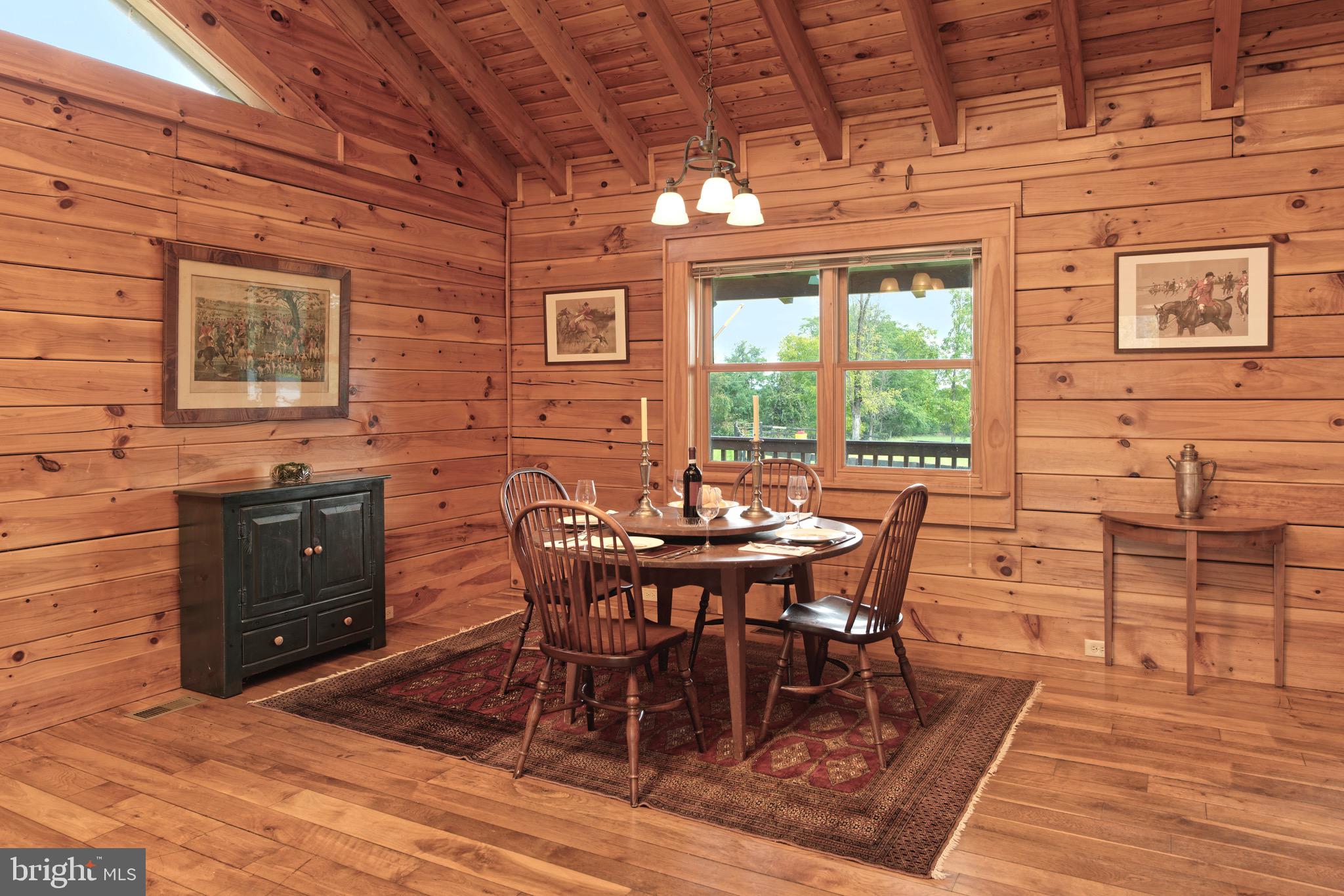 35075 Bloomfield Road Round Hill, VA 20141 - Photo 6 of 63 Plenty of table space for the dining room