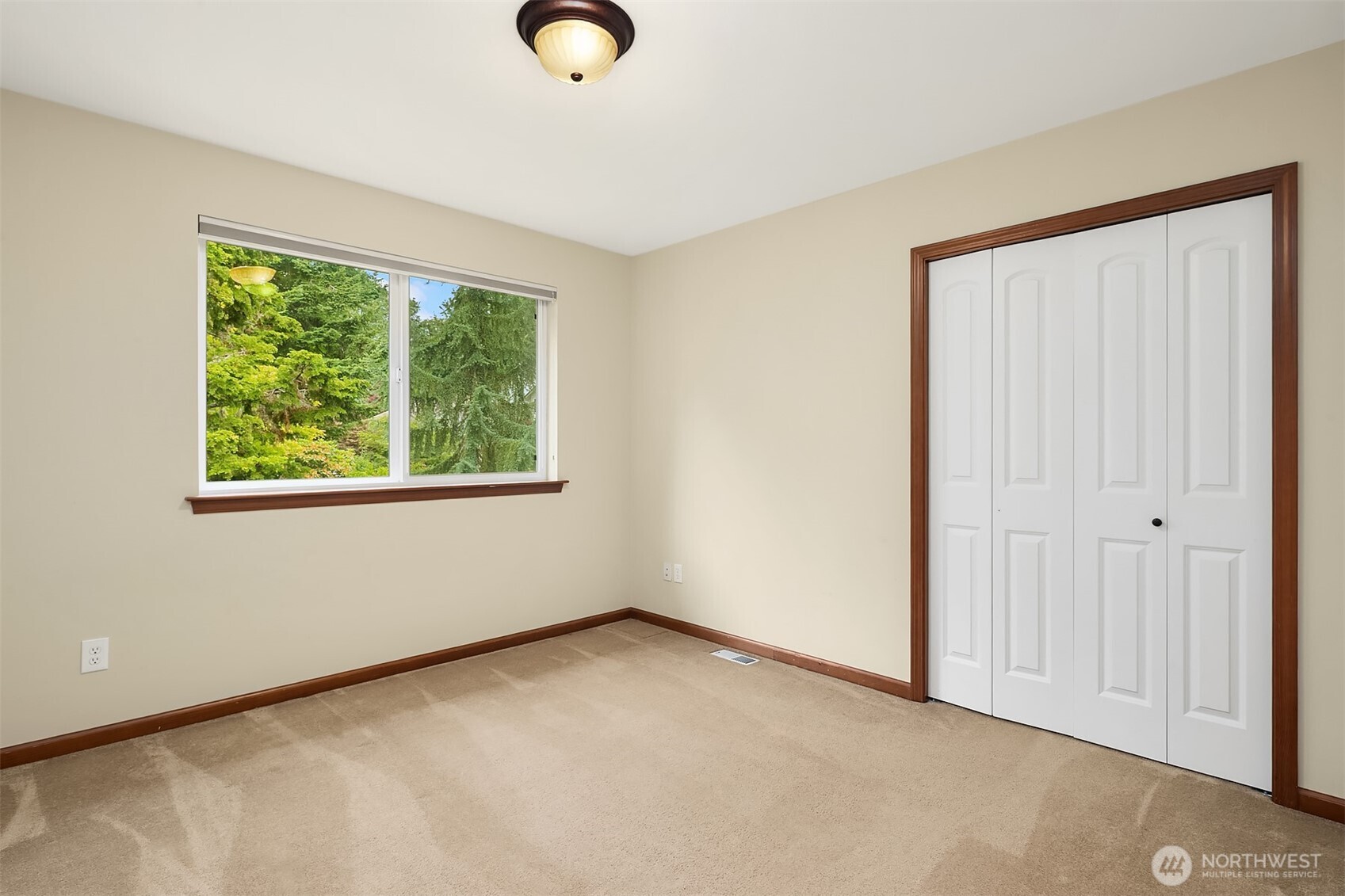 8703 191st Place Southwest Edmonds, WA 98026 - Photo 27 of 38