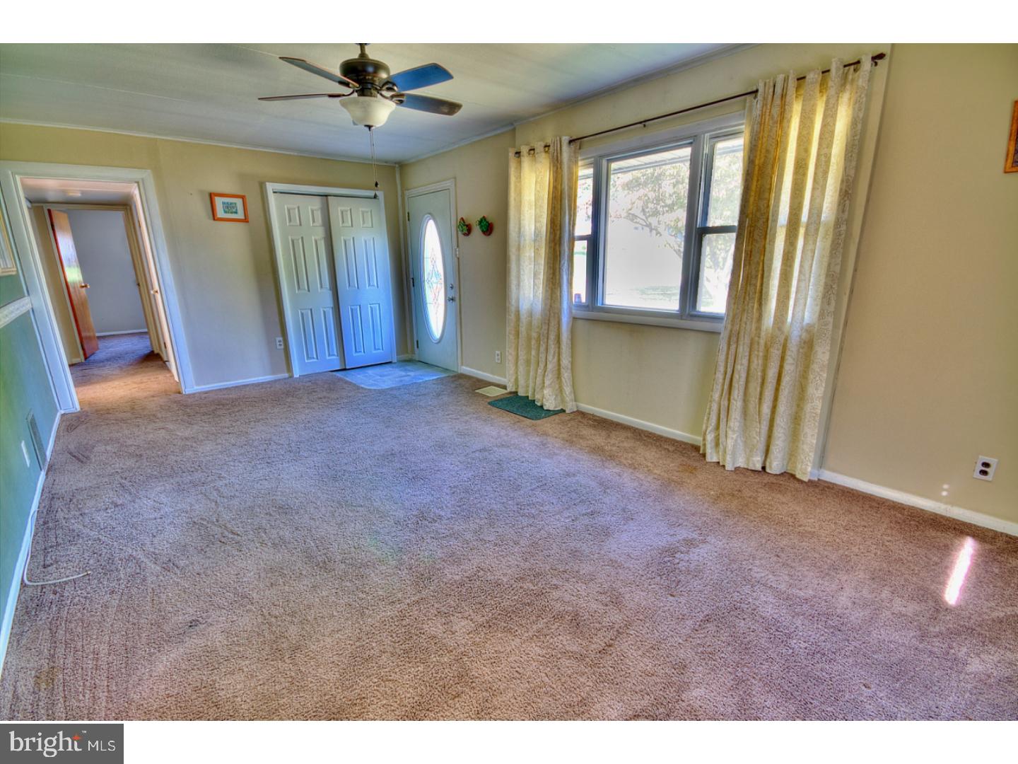 244 Devon Road Fairless Hills, PA 19030 - Photo 4 of 9 Gallery Image 4